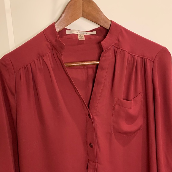 41 Hawthorn Colibri Tab Sleeve Burgundy Blouse - Picture 5 of 6